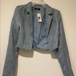 Super cute cropped blazer
